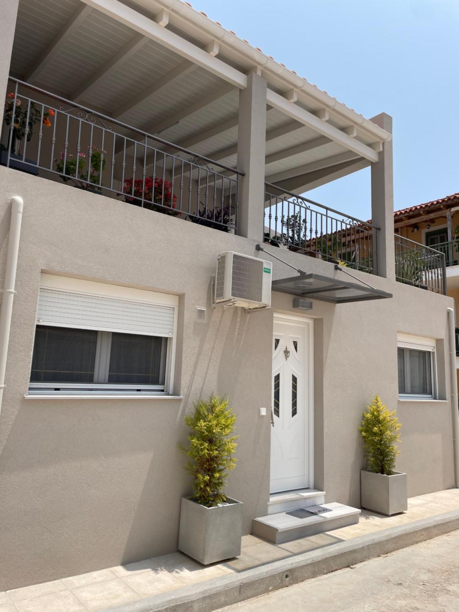 Athena Apartment 阿尔戈斯托利翁 外观 照片